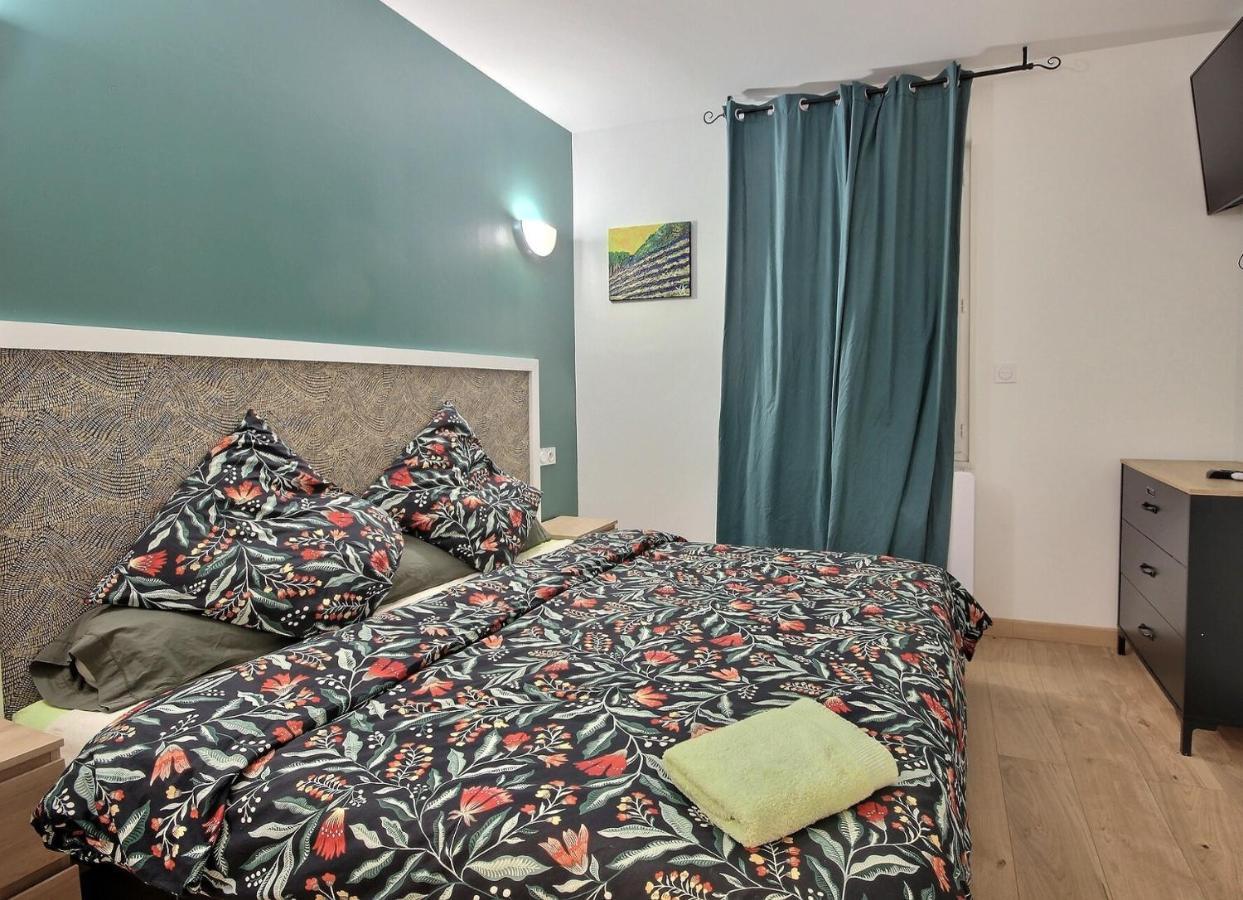 Quarto Duplo