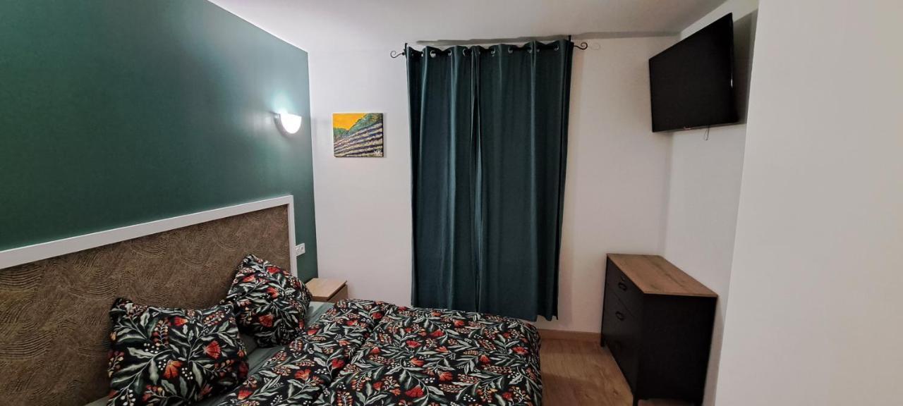 Quarto Duplo
