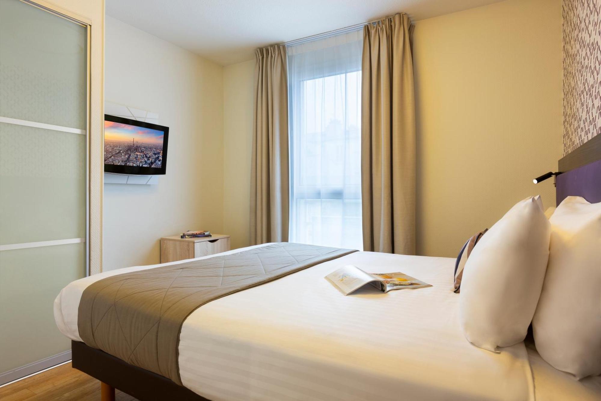 Apartamento de 2 dormitorios con vistas a la Torre Eiffel