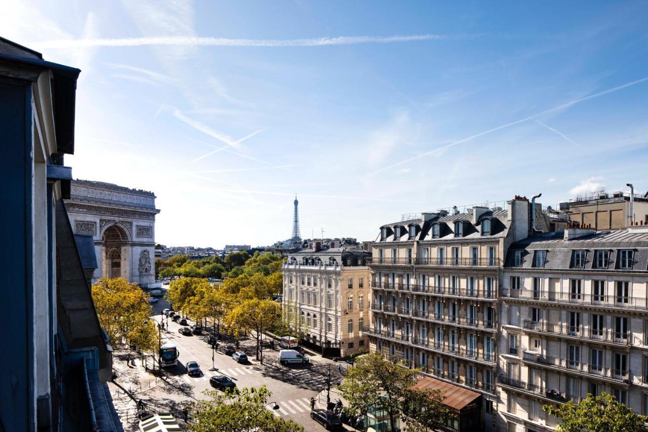 Double Room with Arc de Triomphe view,1626355650:JPEG
