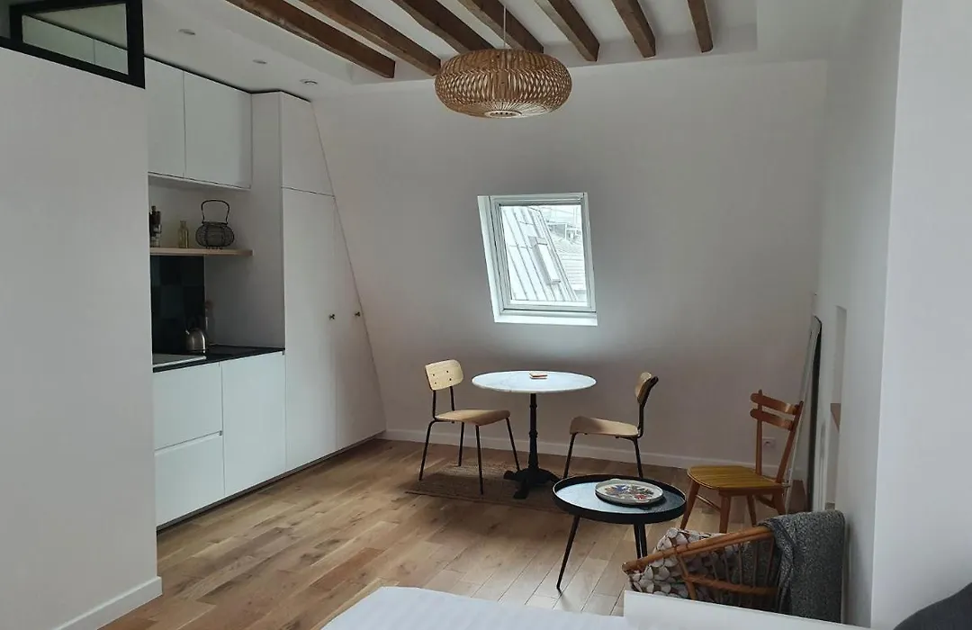 Chambre D'Hotes Confort Et Charme Paris 9Eme-1