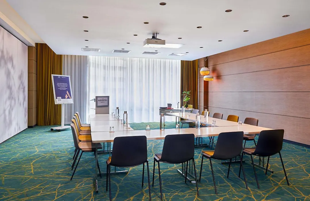 Novotel Paris 17-1