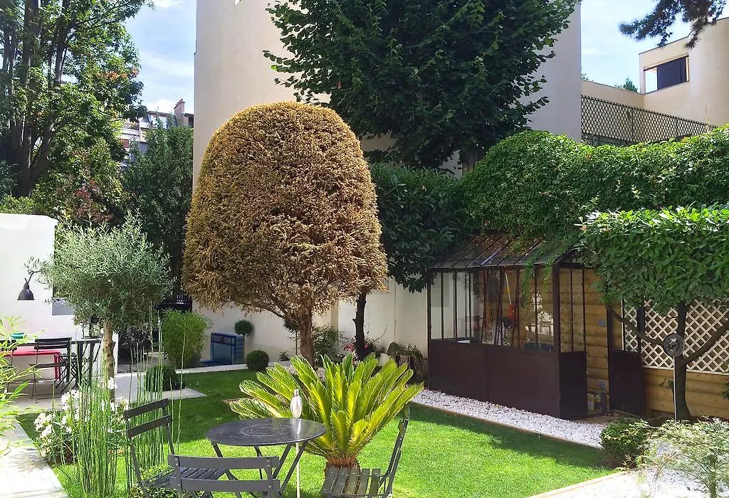 Villa Du Square, Luxury Guest House-1